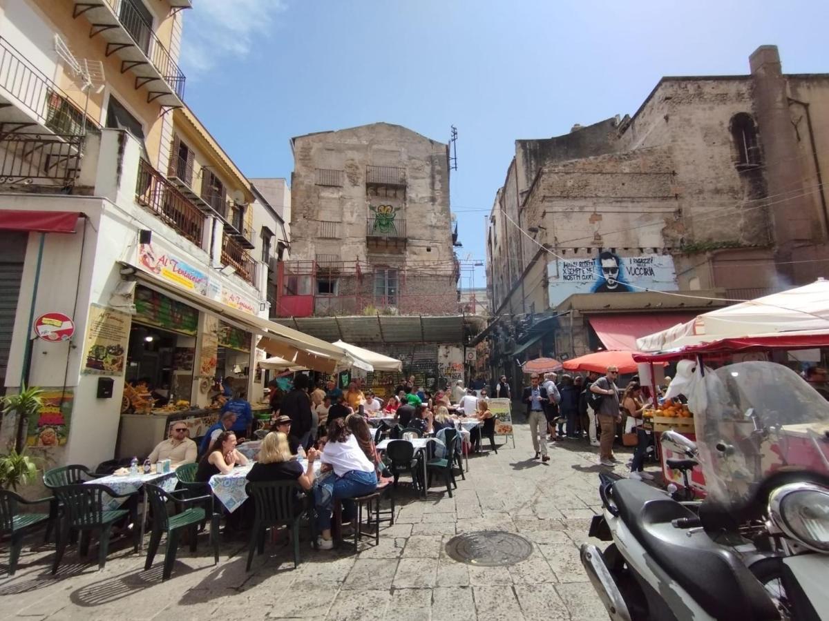 Apartment By The Market Palermo Eksteriør billede